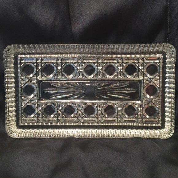Vintage 1940s Clear Pressed Glass Rectangle Windsor Pattern Vanity Dish - Picture 8 of 14